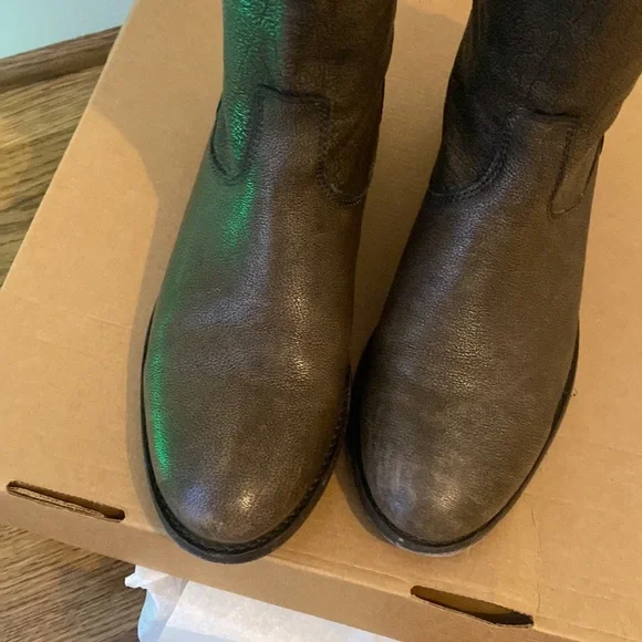 Authentic Frye boots - Picture 2 of 7